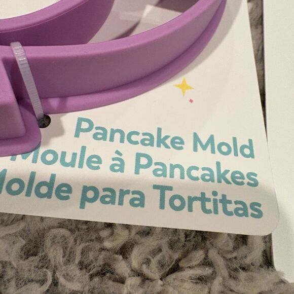 Disney Pancake Mold Set - Purple and Green - Picture 6 of 6